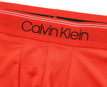 Calvin Klein：ローライズトランクス 3PK (レッド/グリーン/ブルー)