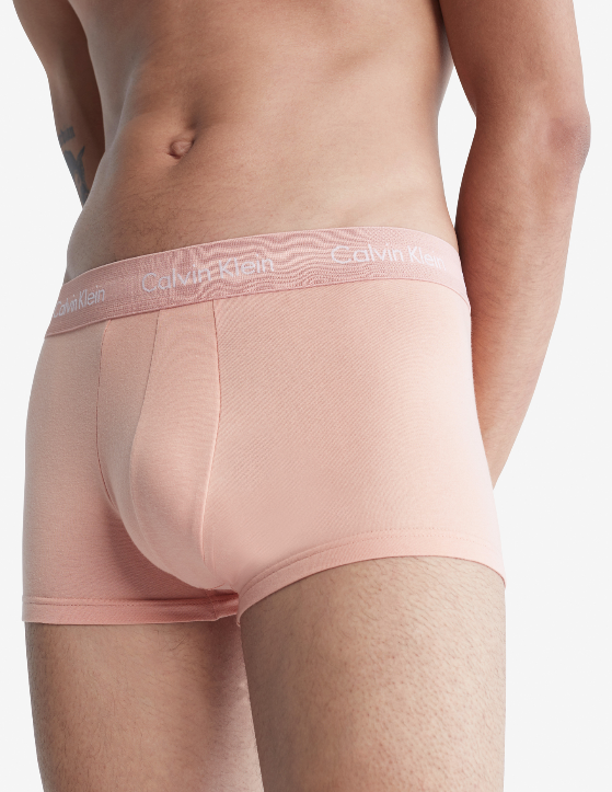 Calvin Klein：ローライズトランクス 3PK (グリーン/ピンク/レッド)