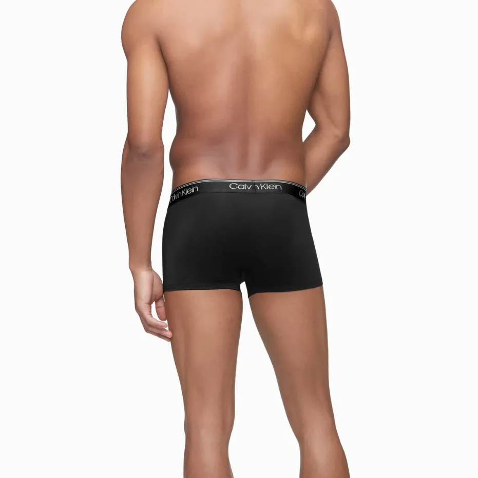 Calvin Klein：ローライズトランクス 3PK (ブラック/コンボイ/レッドガラ)