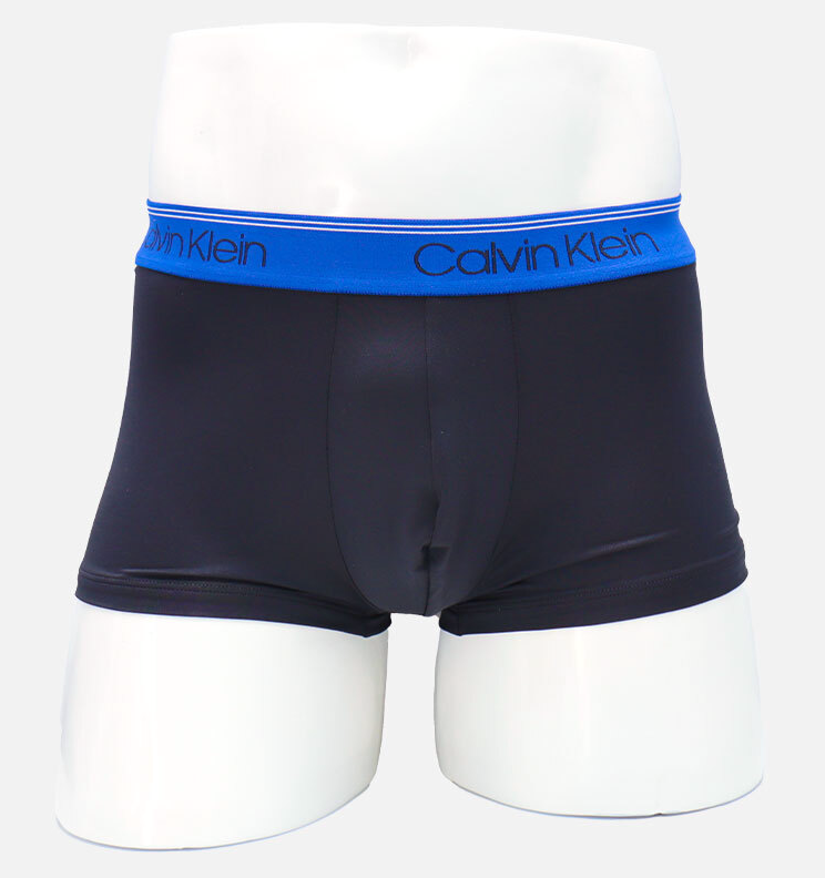 Calvin Klein：ローライズトランクス 3PK (ブラック)