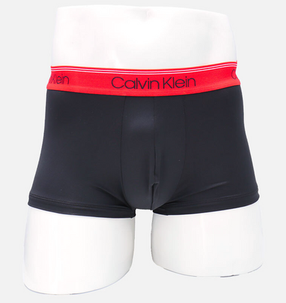 Calvin Klein：ローライズトランクス 3PK (ブラック)