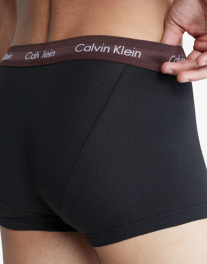 Calvin Klein：ローライズトランクス 3PK (ブラック)