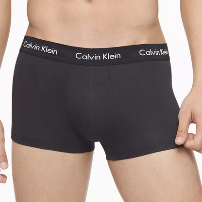Calvin Klein：ローライズトランクス 3PK (ブラック/ブルー/コバルト)