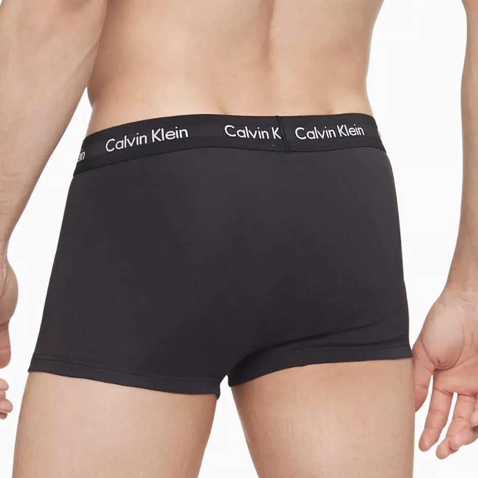 Calvin Klein：ローライズトランクス 3PK (ブラック/ブルー/コバルト)